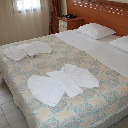 Ekin Hotel 2*