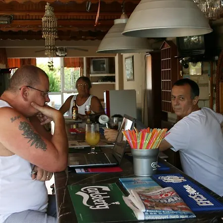 호텔 Ekin 말마리스