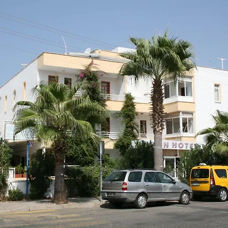 Ekin מלון 2*