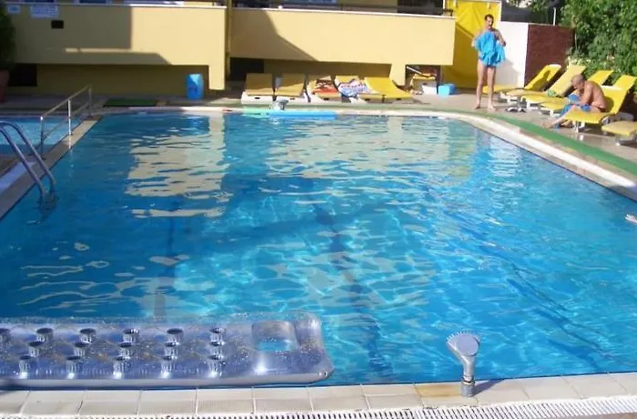 Ekin מלון מרמריס