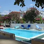 Hotel Ekin 2*