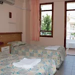 Hotel Ekin 2*