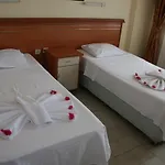 Hotel Ekin 2*