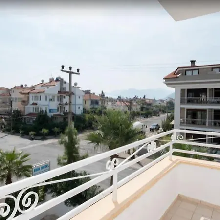 Ξενοδοχείο Ekin 2*