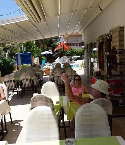 Ekin מלון